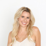 Headshot of Dallas Reiki practitioner Alison Papazois